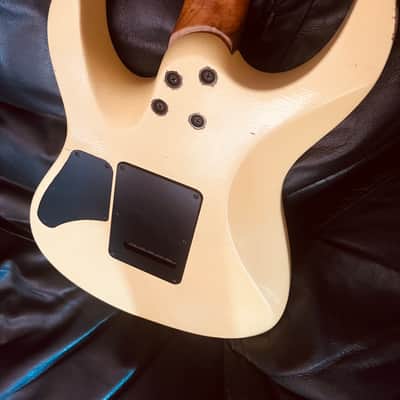 Suhr Modern Antique Vintage Yellow with Roasted Flame Maple Neck, WOW! image 12