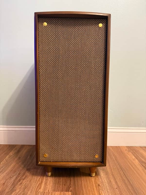 1971 Hokutone 8" Speaker in 1961 Watterson Mid-Century Guitar Cabinet – 8Ω - Very Good