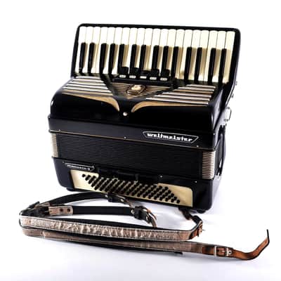 TOP German Made Piano Accordion Weltmeister Manuela II - 80 bass, 8 reg. (5+3) + Hard Case & Shoulder Straps ~ Akkordeon image 16