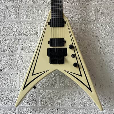 ギター Bacchus Brian Flying V model Brian by Bacchus BFV-498 Flying V Electric Guitar FOR SALE – Soundgas