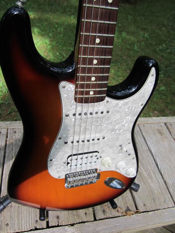 Fender California Series Stratocaster 1997 - Sunburst -- Made in the USA image 1