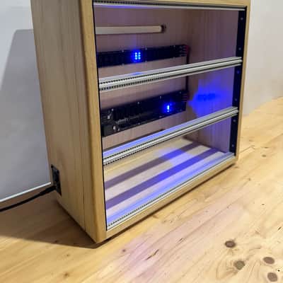 Uryan Modular 9U / 84 HP Minimal Series eurorack case image 3