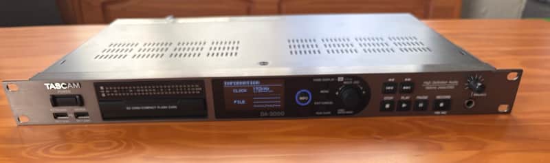 TASCAM DA-3000 Master Recorder