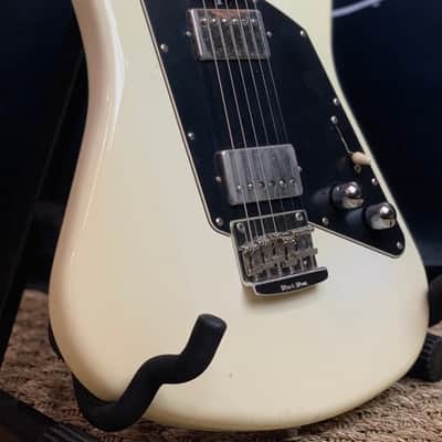 Music Man Albert Lee w/HC image 1