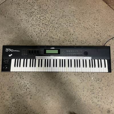 Roland D-70 76-Key Super LA Synthesizer 1990 - 1994 - Black image 3