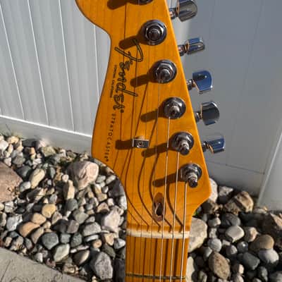 Fender American Professional II Stratocaster Left-Handed with Maple Fretboard 2024 Mercury image 5
