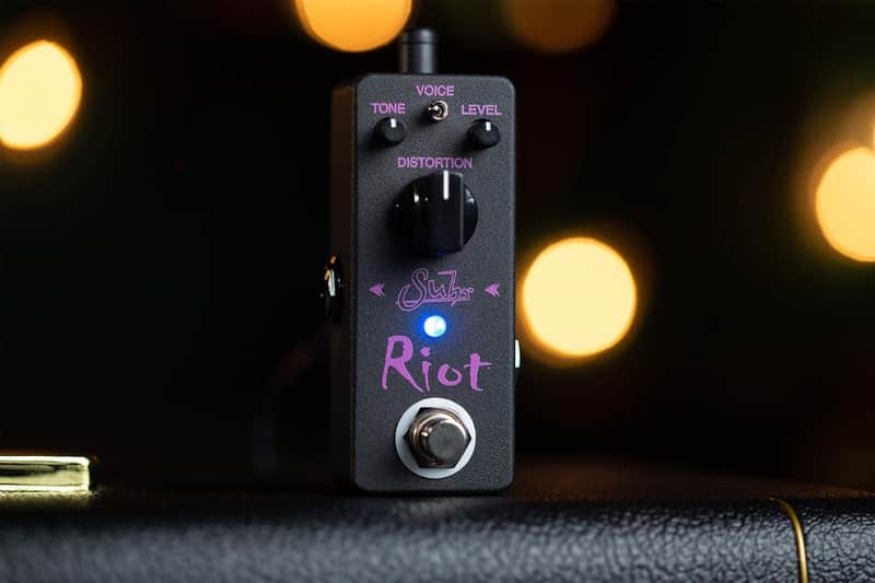 Suhr Riot Mini Distortion pedal - black edition image 1