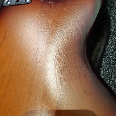 Peavey T-15 1981 - 1983 Sunburst w case image 8
