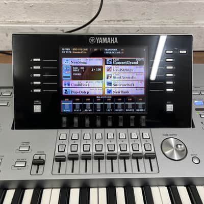 Yamaha Tyros 5 76 Keyboard With Speaker System; Serial No: BAVY01005 | Second Hand image 6