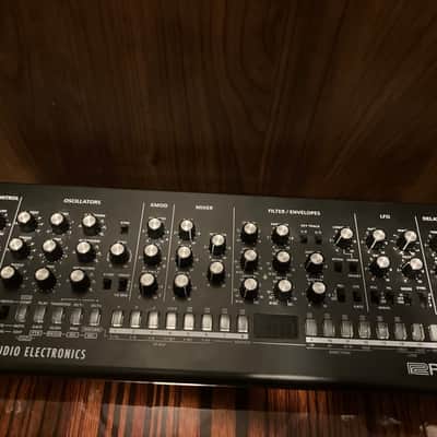 Roland SE-02 Boutique Series Synthesizer Module 2017 - Present - Black image 1