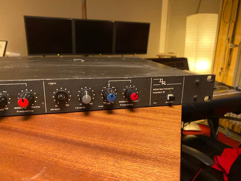 D&R Model 2 stereo Spring Reverb image 1