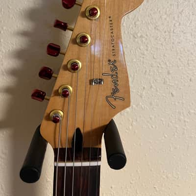 Fender FSR Player II Stratocaster HSS 2025 - Present - Candy Red Burst image 8