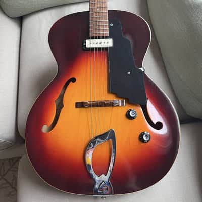 Guild X-50 Cordoba 1965 - Sunburst image 5