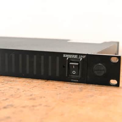 Shure UA845-UB UHF Antenna Distribution System - 692-716 MHz CG01PTR image 2