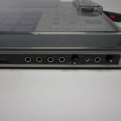 Immagine Akai MPCX Special Edition Standalone Sampler / Sequencer & Cover - 7
