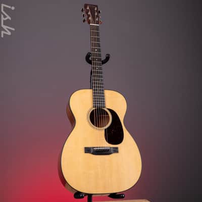 Martin 00-18 2025 Standard Series Acoustic Guitar image 2