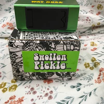 Way Huge WHE401 Swollen Pickle MkII Jumbo Fuzz 2010 - 2019 Green image 3