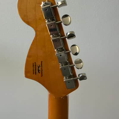 Squier Classic Vibe '60s Stratocaster Mid 2010 - Olympic White with the tort pickguard image 6
