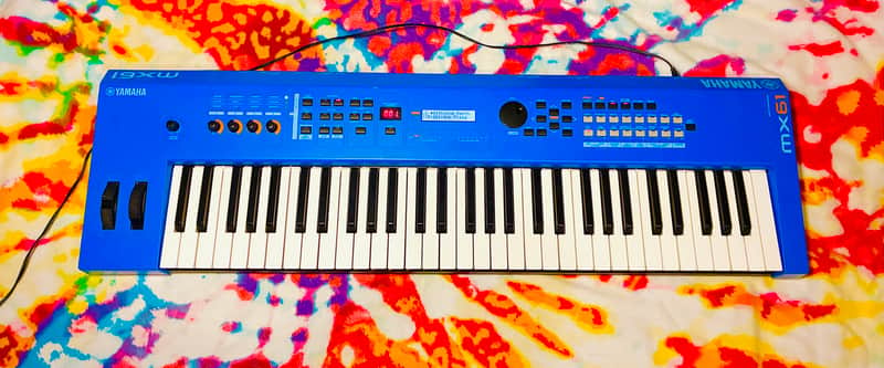 Yamaha MX61 61-Key Digital Synthesizer