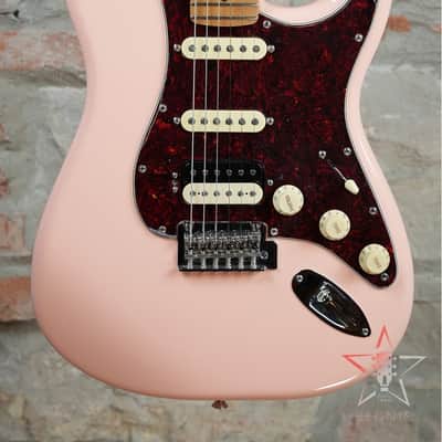 Immagine FENDER Stratocaster Player HSS - Special Limited Edition - 2022 Made in Mexico - Shell Pink - 3