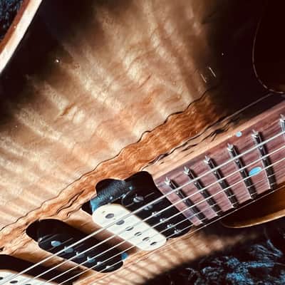 Suhr Modern Spalt Maple Black Burst DEVASTATING image 11