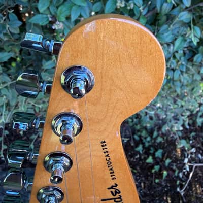 Fender Player Plus Stratocaster HSS with Maple Fretboard 2023 - Present - Fiesta Red image 3