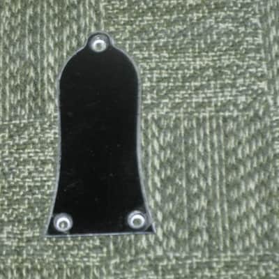 open package (near A+) unknown brand Epiphone 3 Hole Truss Rod Cover, blank (NO info), 2 ply (black front side / white bevelled edge, & white back side), bell shape + silver screws (TOP SIDE of cover has clear plastic over it), from 2020s image 16