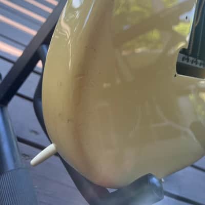 Fender American Standard Stratocaster with Maple Fretboard 1996 - 1997 Vintage White image 14
