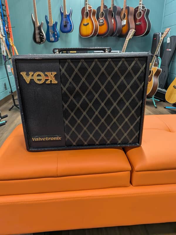 Vox VT20X Modeling Guitar Combo Amplifier 2000's image 1
