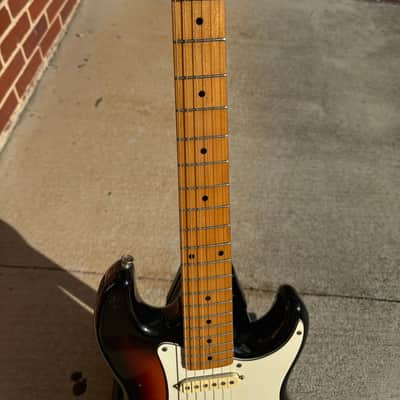 Squier Bullet S-3T 1983 - 1984 - Brown Sunburst image 2