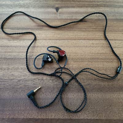 Truthear x Crinacle Zero Red IEMs w/ all original accessories image 2