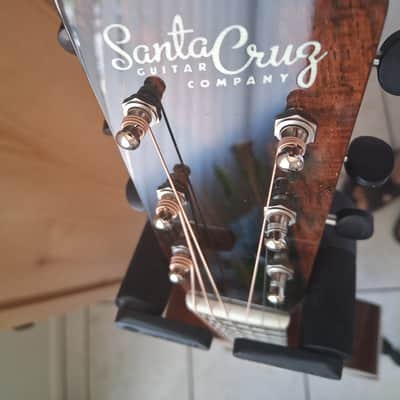 Santa Cruz custom shop Brazilian appointments. war bracing hide glue Adirondack bracing OM Orchestra Model image 10