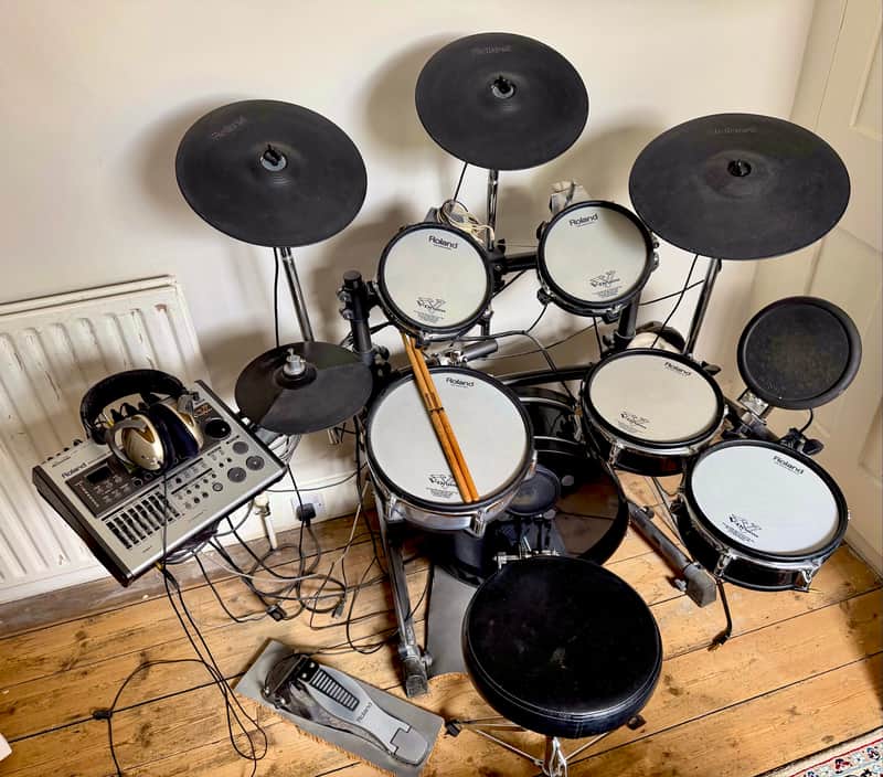 Roland TD20 (Extended/ customised) V-Drums 11 piece electronic kit image 1