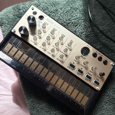 Korg Volca Keys Analog Loop Synthesizer 2013 - Present - Gold/Black image 3