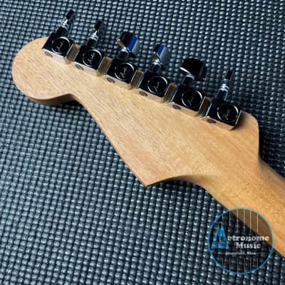 Fender Acoustasonic Player Jazzmaster, Rosewood Fingerboard- 2-Color Sunburst image 25