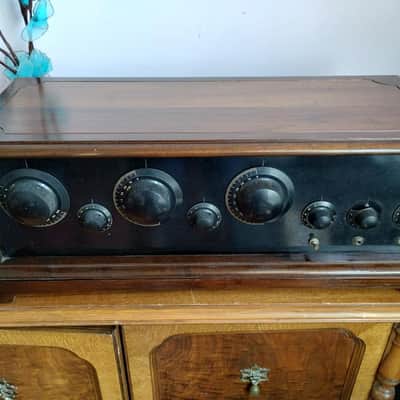 Dixie Five tube radio in excellent cosmetic condition for repair - 1920's image 1