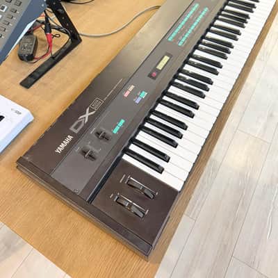 Yamaha DX9 Programmable Algorithm Synthesizer