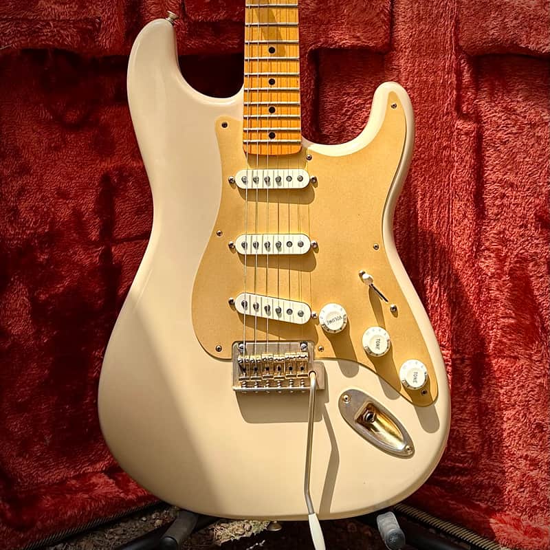 Fender 60th Anniversary Classic Player '50s Stratocaster Desert
