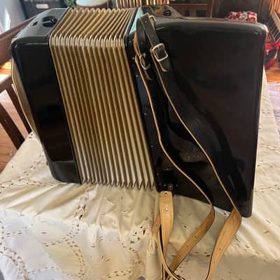 Hohner Lucia IVP Accordion 96 Bass made in Germany, Original Quality Piano Accordion, Keyboard Accordian Black Gold image 3