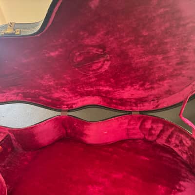 Vintage 1940s–1950s Epiphone Lifton Archtop Case – Black Alligator / Purple Interior image 8