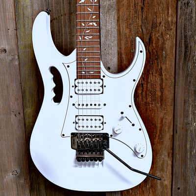 Ibanez JEMJR Steve Vai Signature - White image 1