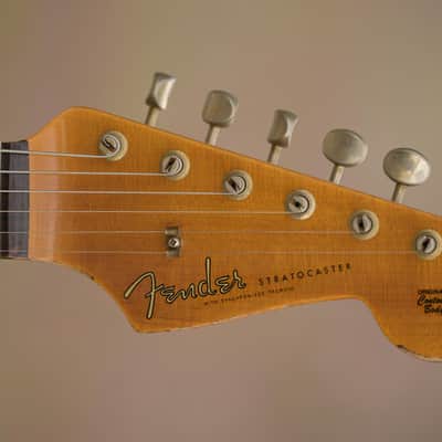 Fender Custom Shop '61 Strat® Heavy Relic®, Rosewood Fingerboard - Aged Ocean Turquoise over 3-Color Sunburst(2) image 2