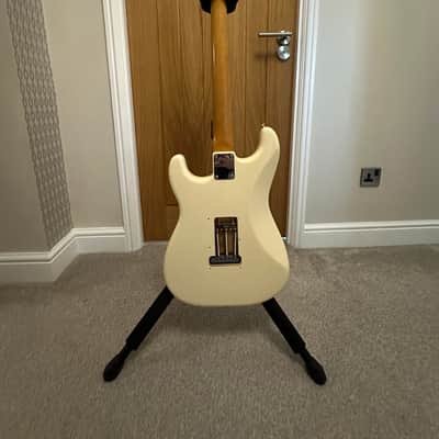 Fender Vintera '60s Stratocaster Modified with Pau Ferro Fretboard 2019 - 2023 - Olympic White image 5
