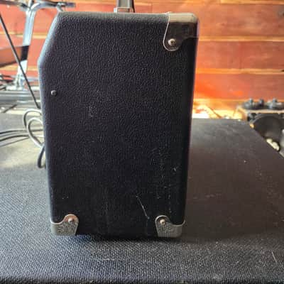 Fender Frontman 15G guitar amp 2010?, 2015? - Black image 2