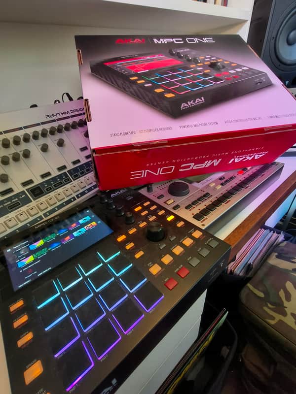 MPC One Standalone MIDI Sequencer: Save $97! 
