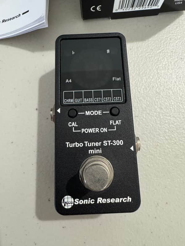 SONIC RESEARCH ( ソニックリサーチ ) ST-300MINI Amazon.co.jp: Sonic Research ST-300 Mini Stompbox Strobe Tuner