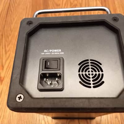 Behringer X Air XR18 Tablet-Controlled Digital Mixer With Tablet, Router, Case image 7