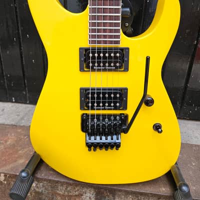 Jackson USA Dinky Custom Shop Grafitti Yellow 2021 - Grafitti Yellow image 8