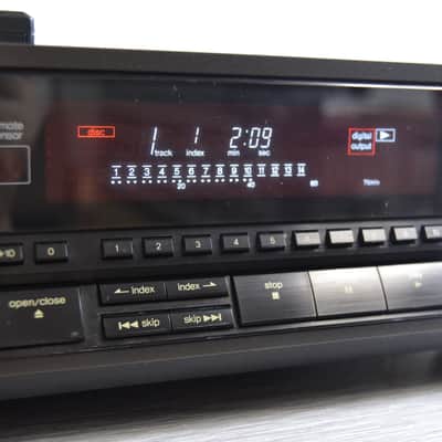 Technics SL-P555 Rare Vintage CD Player Class AA Japan Made 1988 * Remote image 6