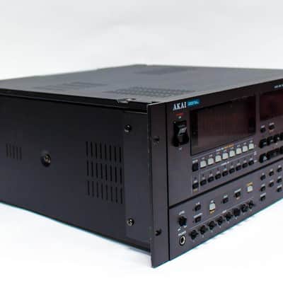 Akai DR16 Hard Disk Multitrack Recorder Version 2.0 Rack Unit image 3